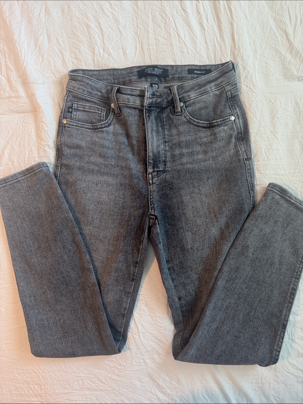 JUDY BLUE Gray High-Rise Skinny Jeans
